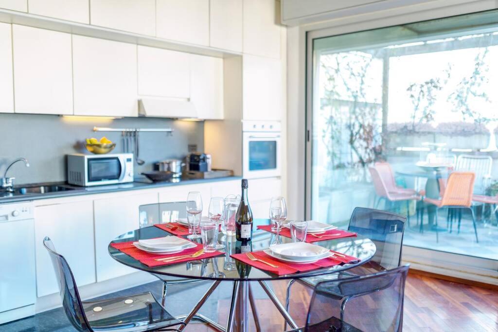 Ferienwohnung Duomo 10 Min Luxury • Terrazzo • Wi-Fi • Netflix Mailand Exterior foto