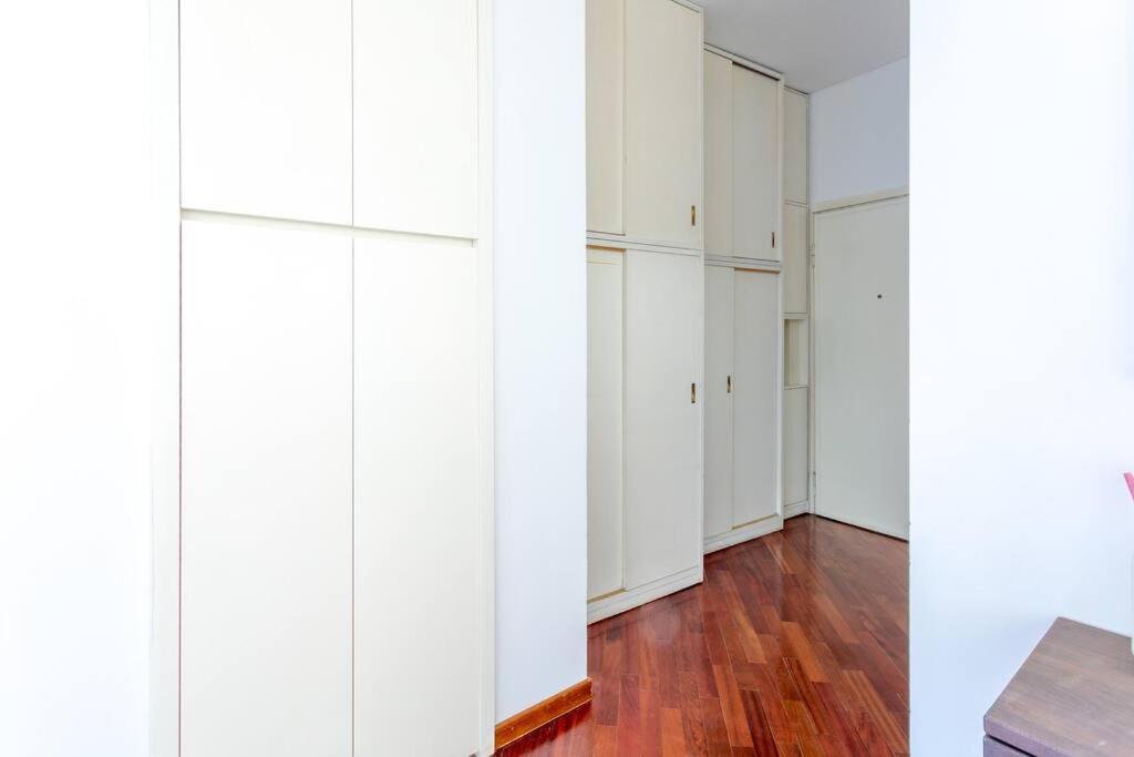 Ferienwohnung Duomo 10 Min Luxury • Terrazzo • Wi-Fi • Netflix Mailand Exterior foto